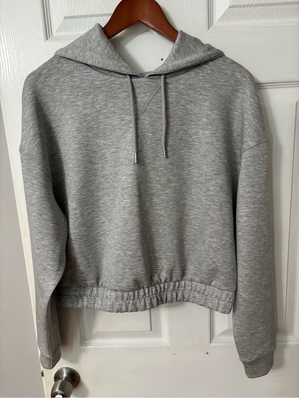 Scoop Women’s Grey Cropped Hooded Sweatshirt
